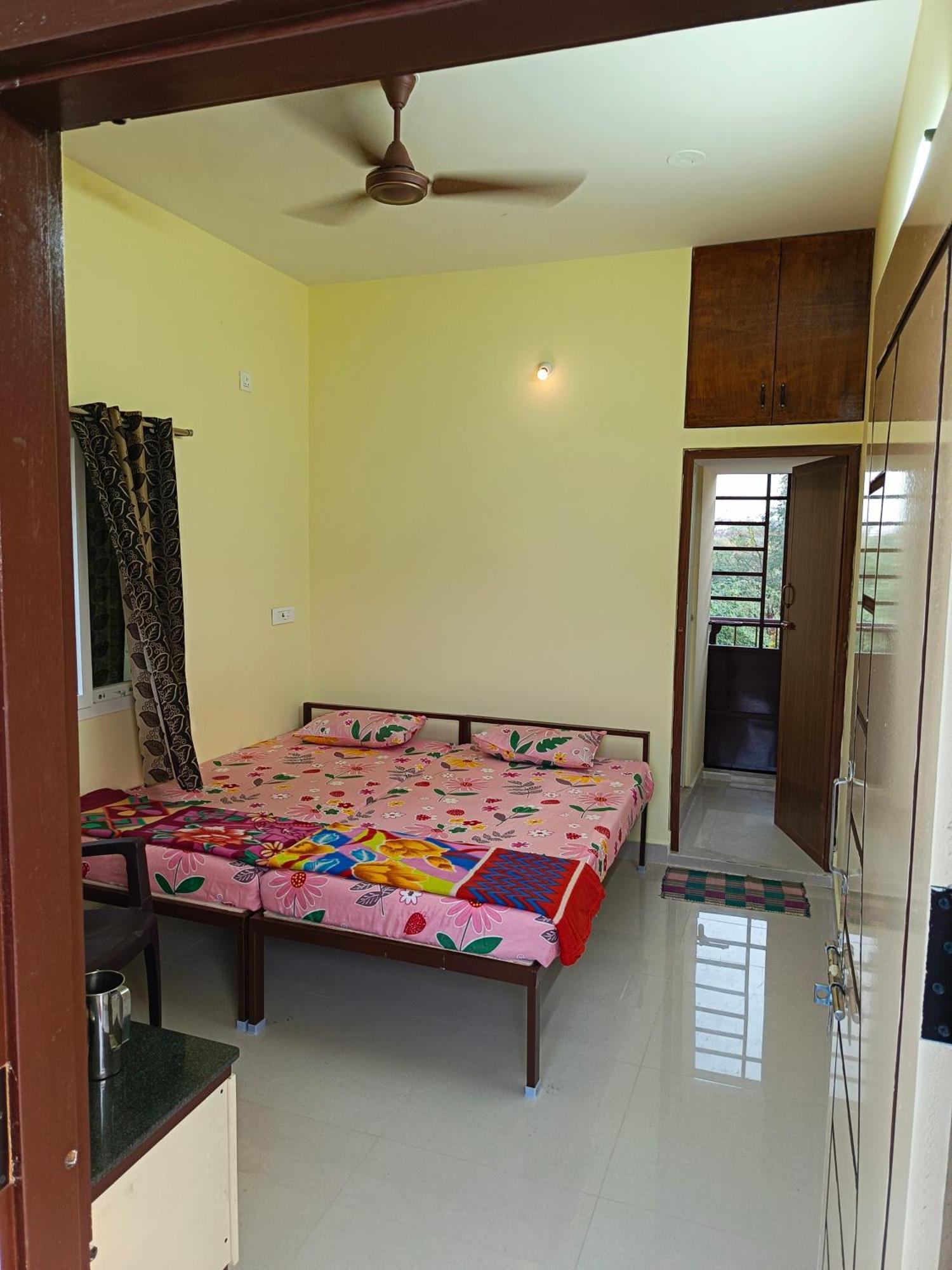 Abaranji Guest House Tiruvannāmalai エクステリア 写真
